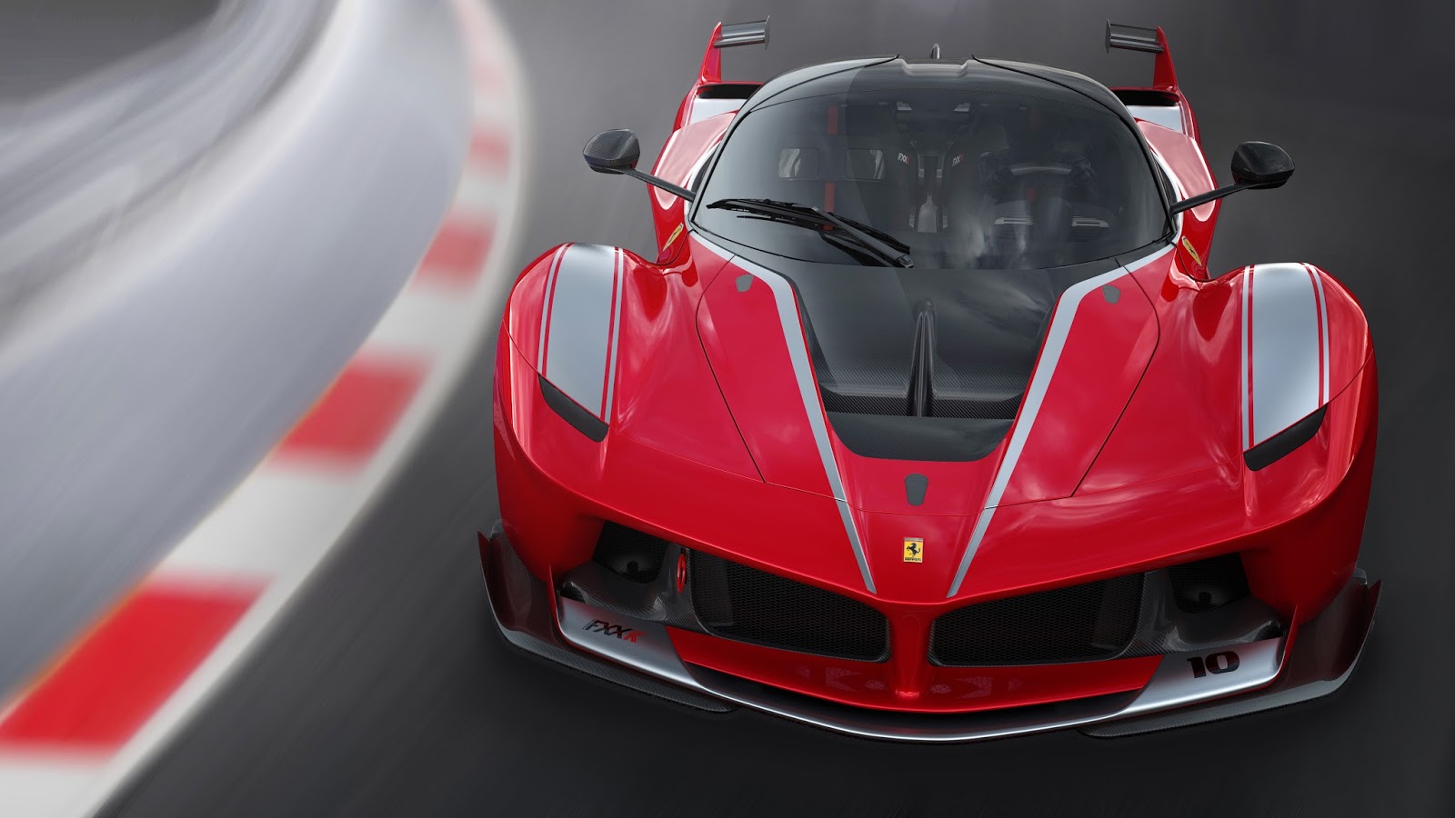 4 Ferrari Fxx ουρλιάζουν στην πίστα