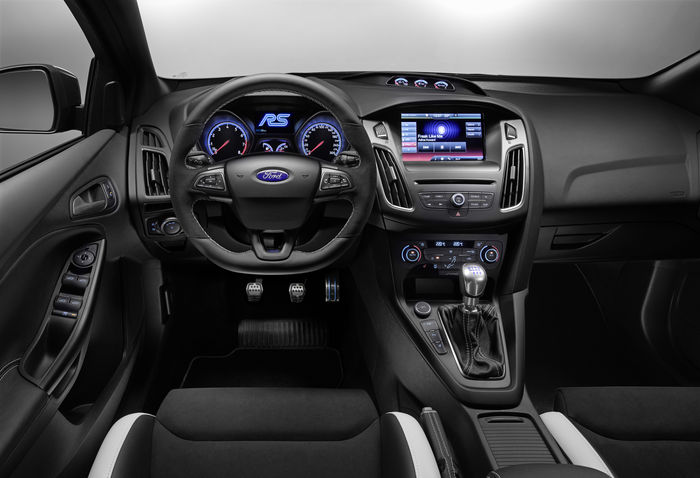 focusint Με επιδόσεις μαχητικού και τιμή 39.000 ευρώ, το Ford Focus RS