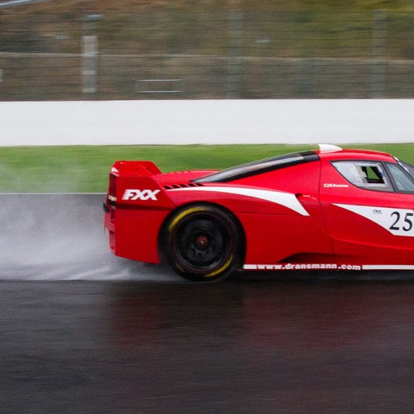 Ferrari FXX Μια ώρα ανόθευτης απόλαυσης Ferrari