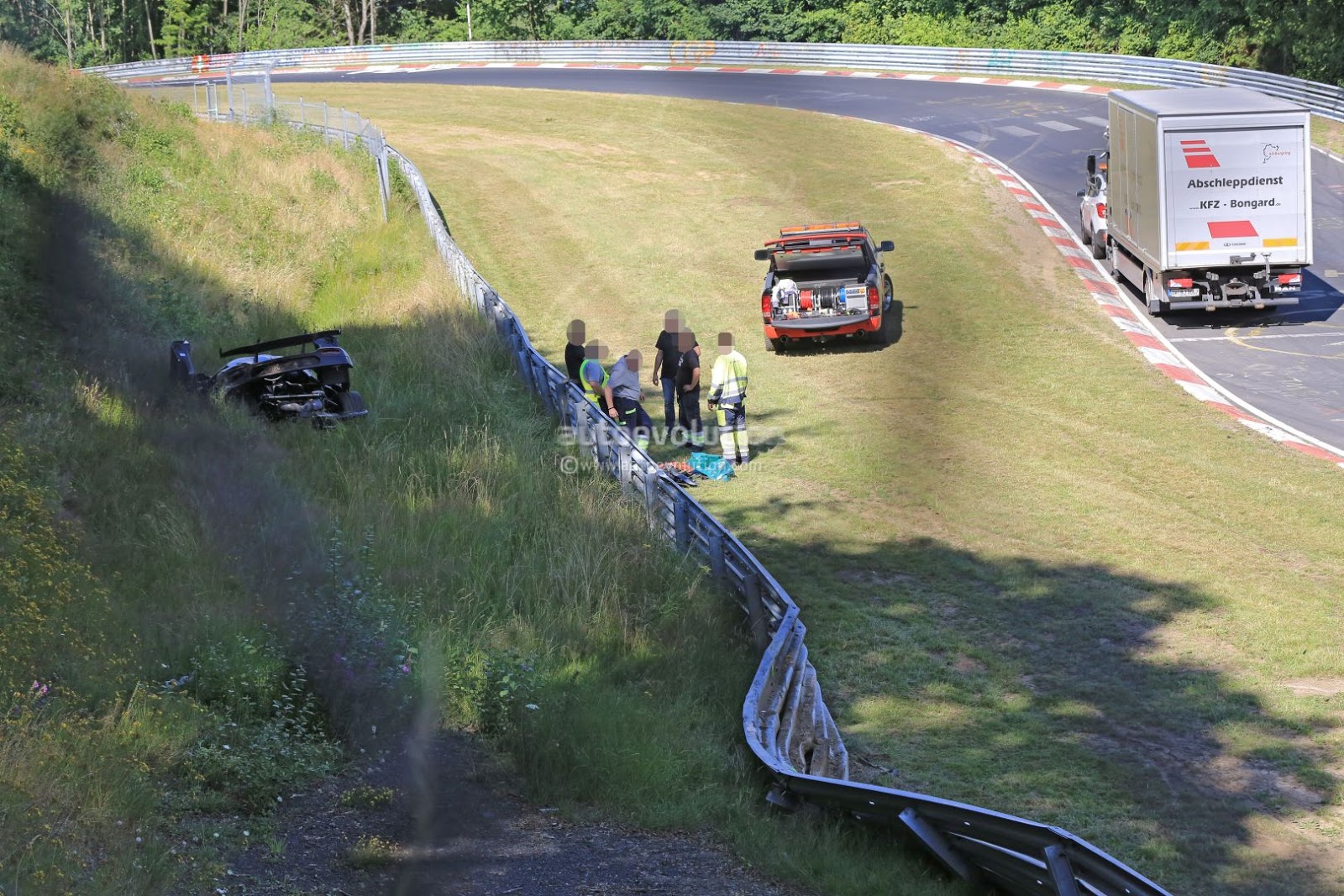 koenig5 Ο Koenigsegg ξαναφτιάχνει το One:1 που διαλύθηκε στο Nurburgring