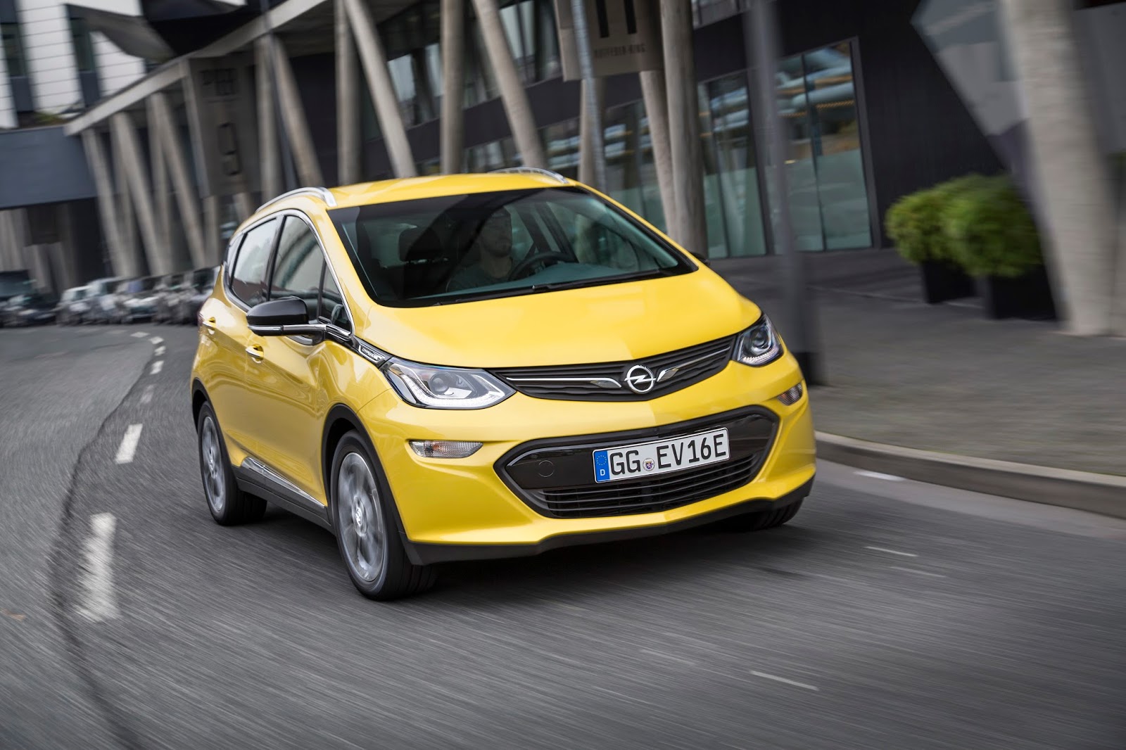 Opel Ampera e 303907 Επτά νέα μοντέλα θα παρουσιάσει η Opel το 2017