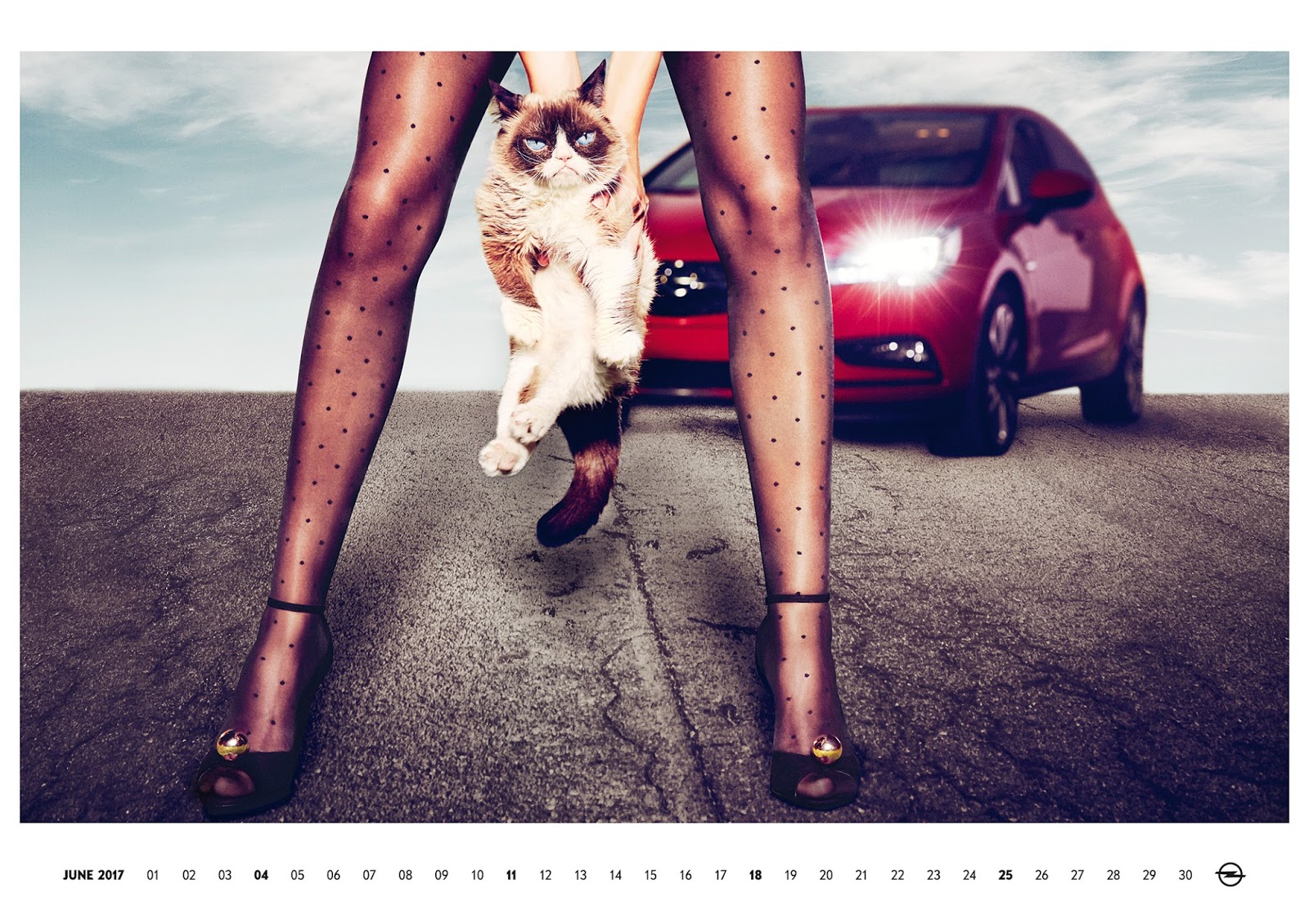 Opel Calendar 303854 Η κόρη του Μικ Τζάγκερ, η grumpy cat και το ημερολόγιο της Opel