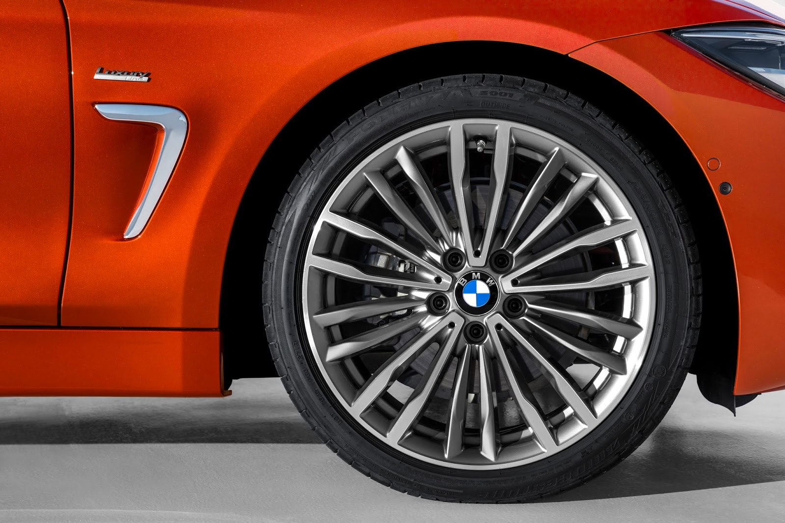P90245279 highRes bmw 4 series luxury Η νέα BMW Σειρά 4, με πιο σφιχτή ρύθμιση ανάρτησης