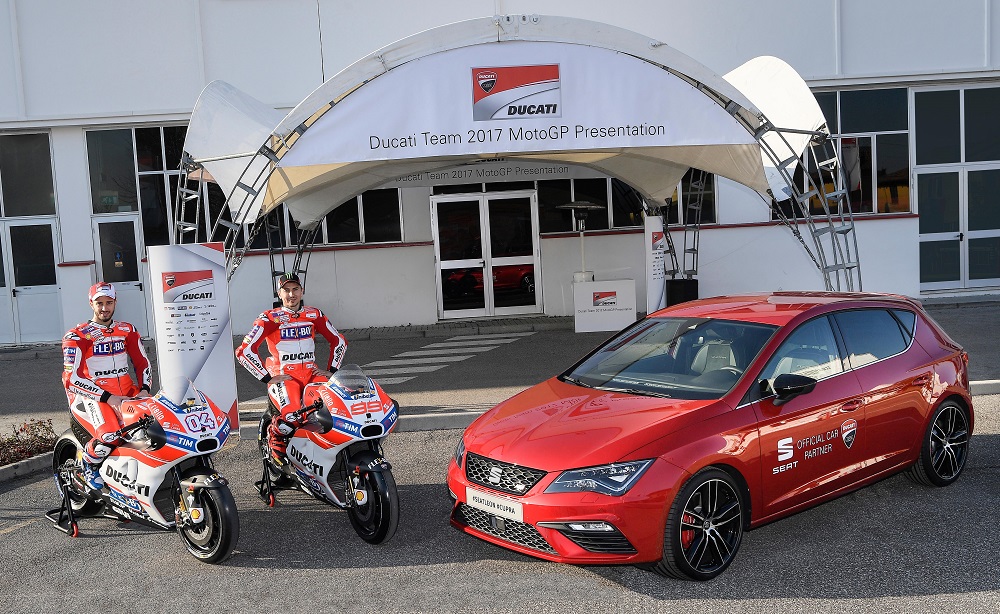 SEAT2B25262BDucati Με το SEAT Leon Cupra, των 300 ίππων, θα βολτάρει η ομάδα της Ducati στο MotoGP