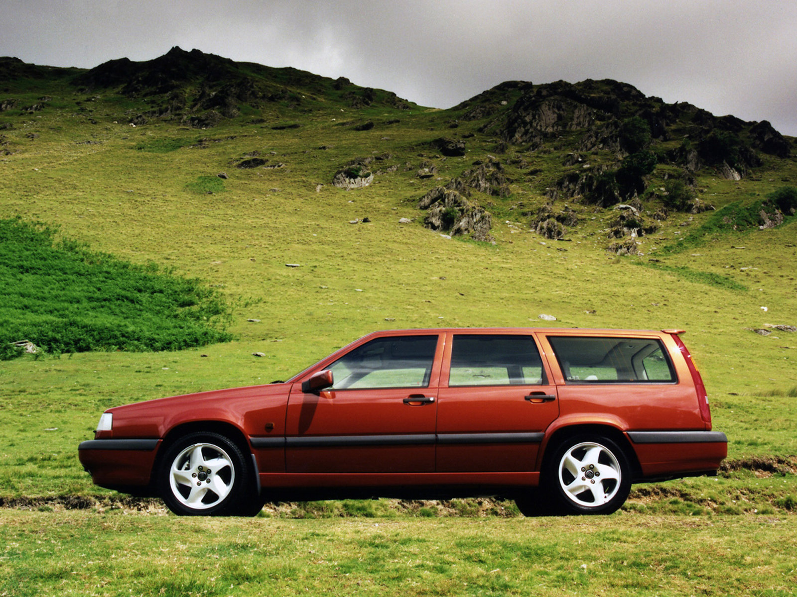 volvo 850 estate 1993 1994 25157sm Η Volvo γιορτάζει είκοσι χρόνια προηγμένης τετρακίνησης