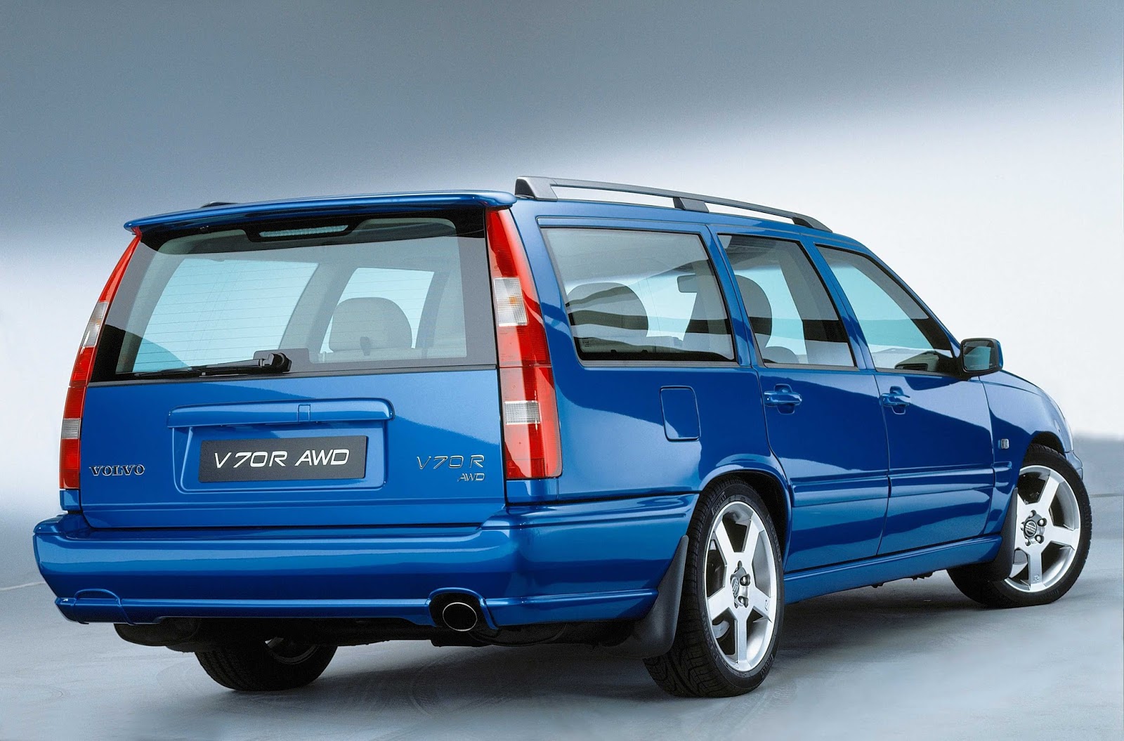 volvo v70 Η Volvo γιορτάζει είκοσι χρόνια προηγμένης τετρακίνησης