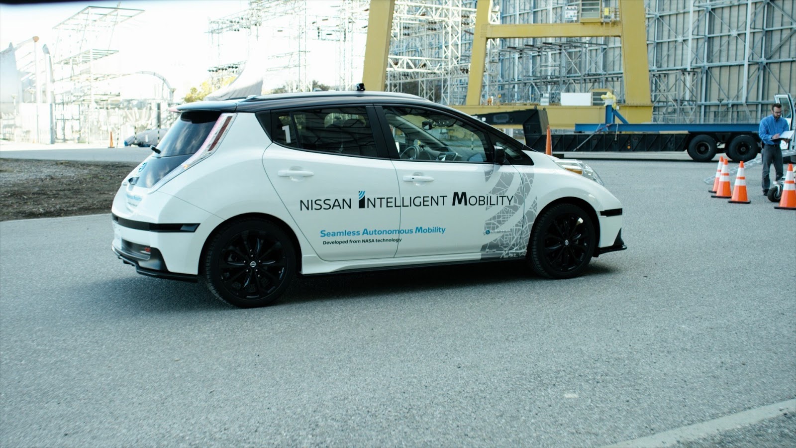 426168283 Seamless Autonomous Mobility The ultimate Nissan Intelligent2B Integration Η Nissan ετοιμάζει αυτόνομο αλλά και σκεπτόμενο όχημα!