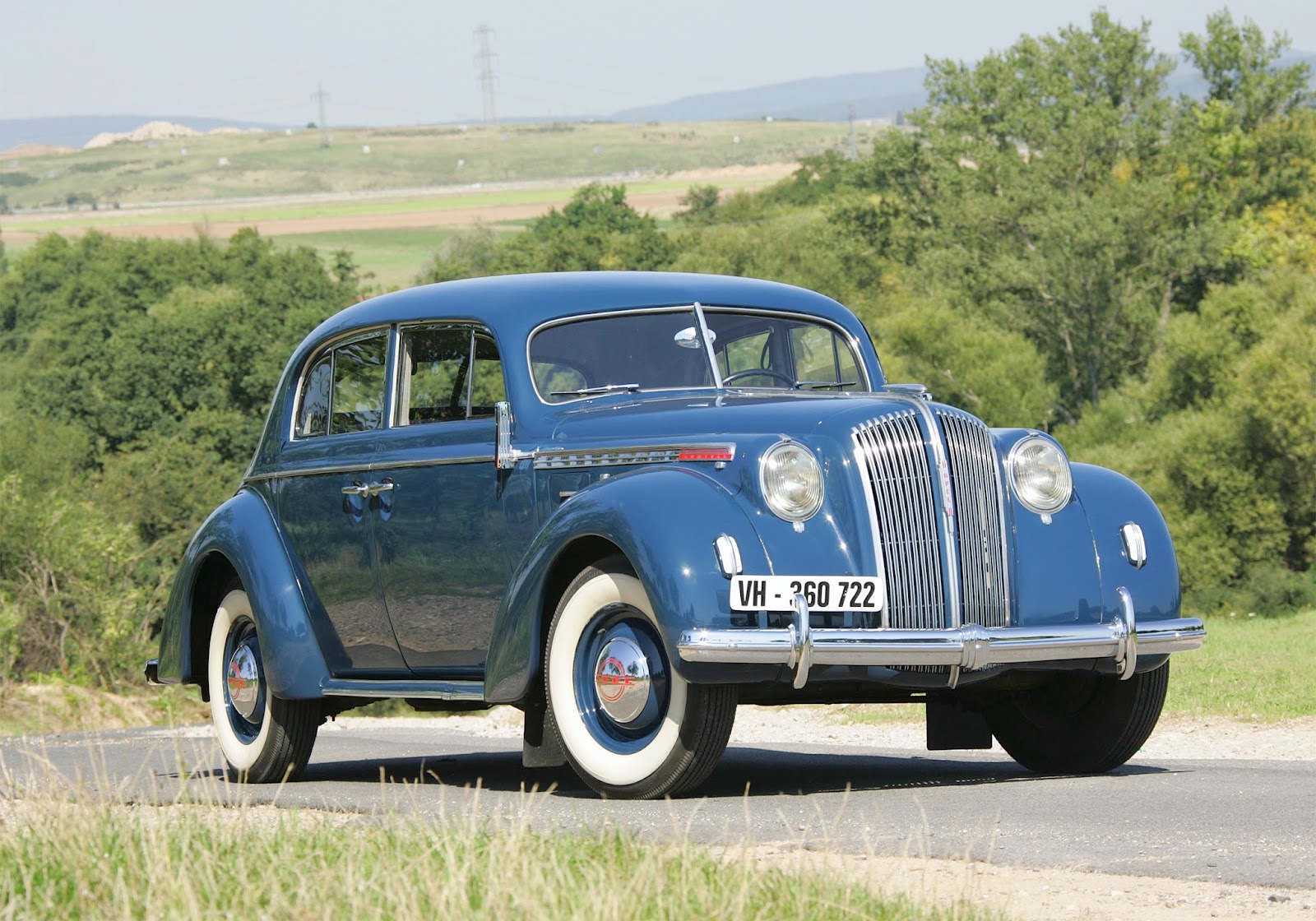 Opel Admiral 1937 77222 Techno Classica : Από το Opel Admiral του 1937, μέχρι το νέο Insignia