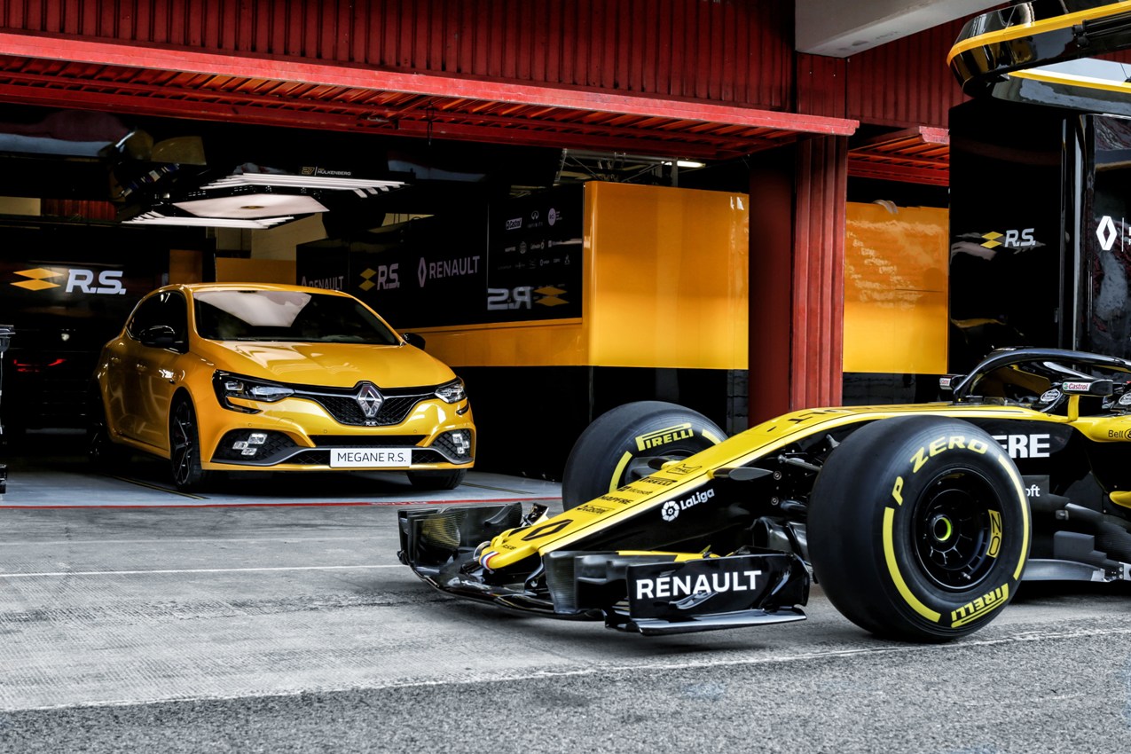 21214165 2018 New Renault M GANE R S TROPHY and the Renault R S 18 single seater 1 Τα 16 καλύτερα hot hatches