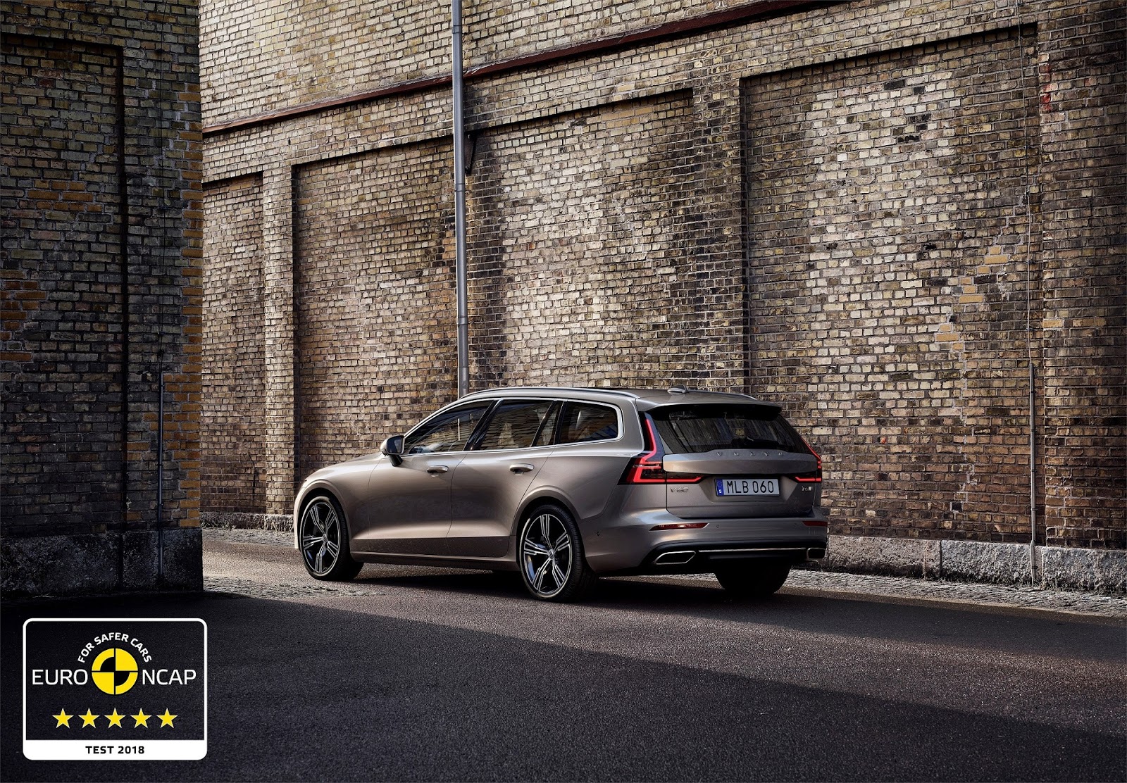 246535 Volvo S60 and V60 secure 5 star safety rating by Euro NCAP1 Συνεχίζουν το σερί 5 αστέρων τα Volvo S60 και V60