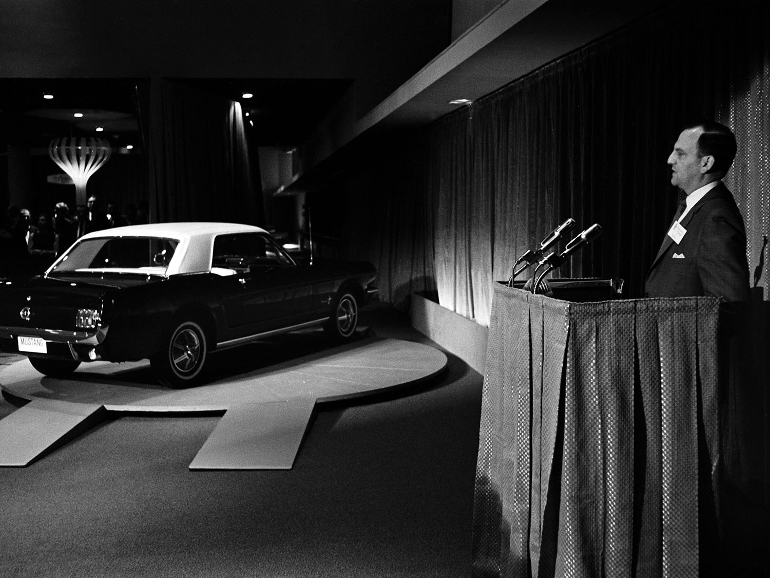 1964 Worlds Fair Ford Mustang introduction 1 Πώς γιορτάζει η Mustang τα 55 της χρόνια;