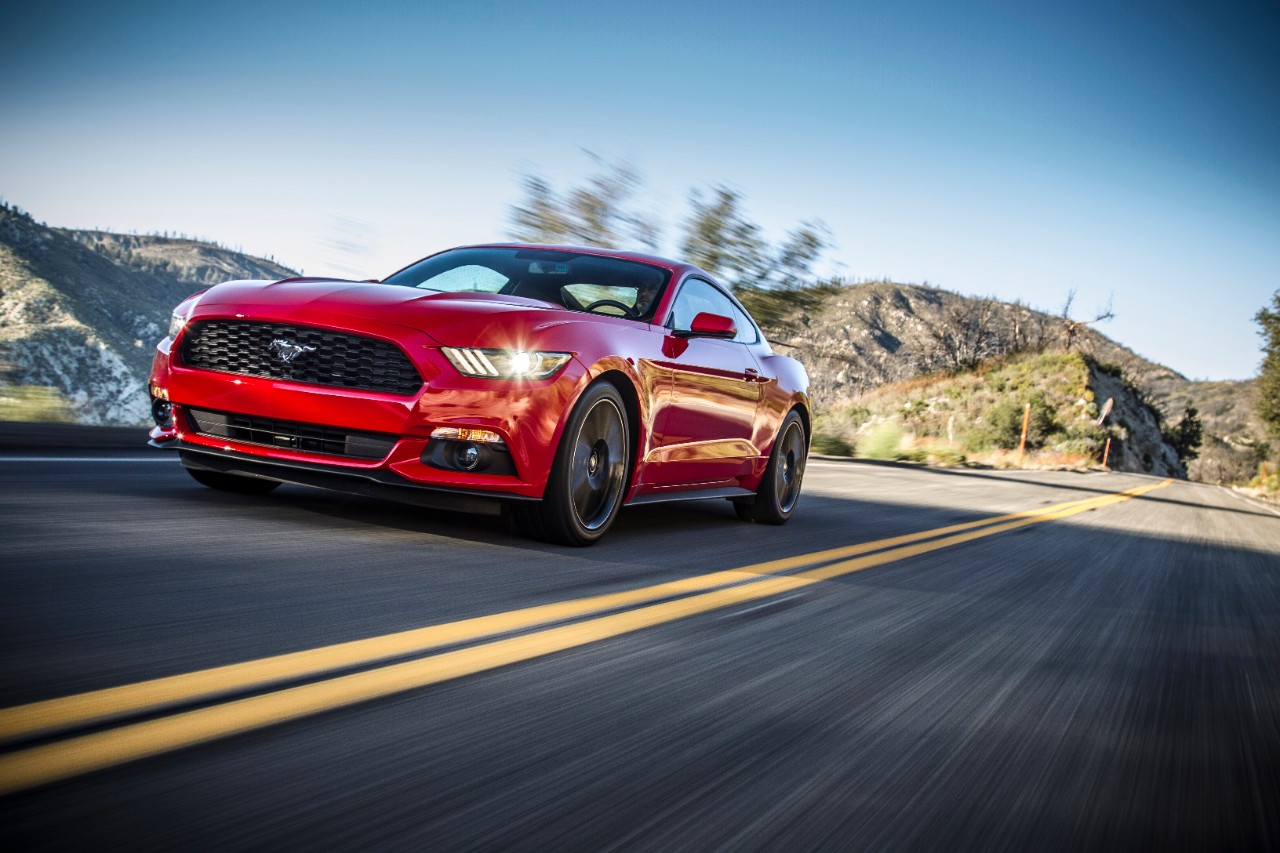 2015 Mustang 1 Πώς γιορτάζει η Mustang τα 55 της χρόνια;