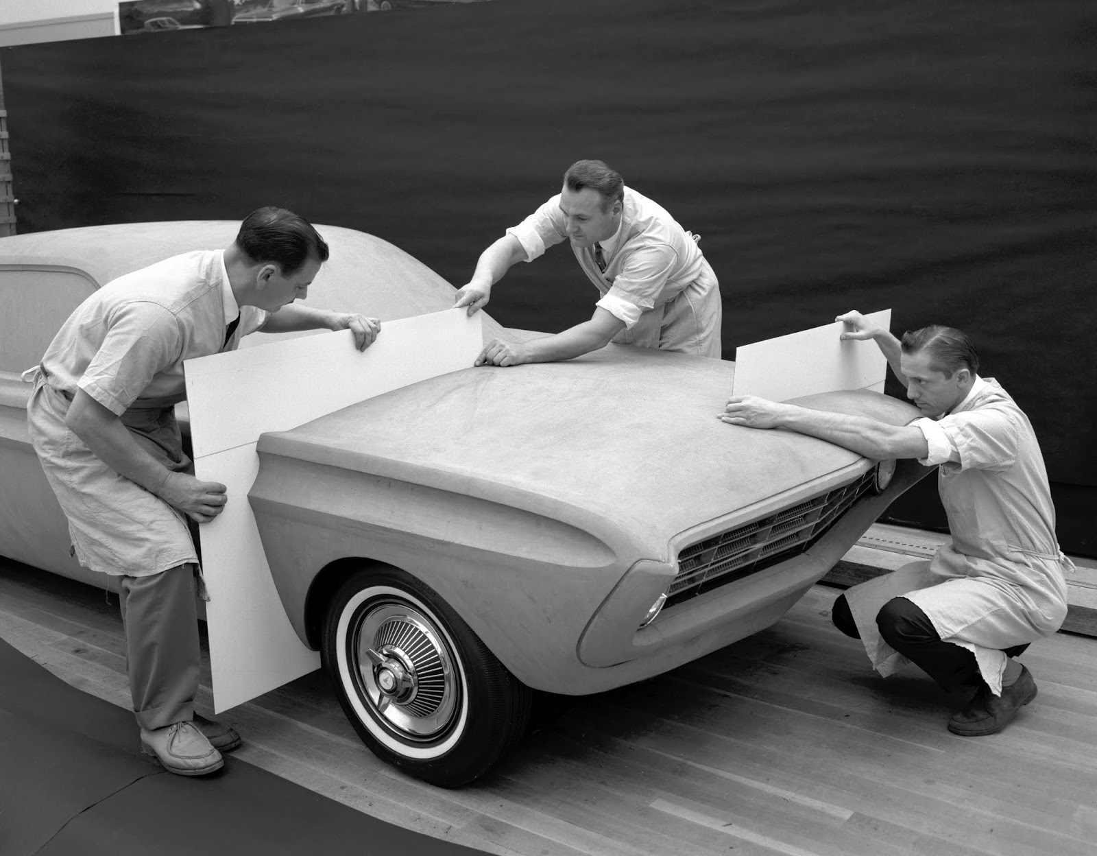 Q1 Special Falcon 1962 Ford Styling Center clay modeling 1 Πώς γιορτάζει η Mustang τα 55 της χρόνια;