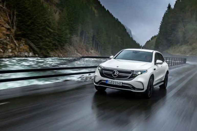 e1 From 79,360 euros for the Mercedes-Benz EQC in Greece