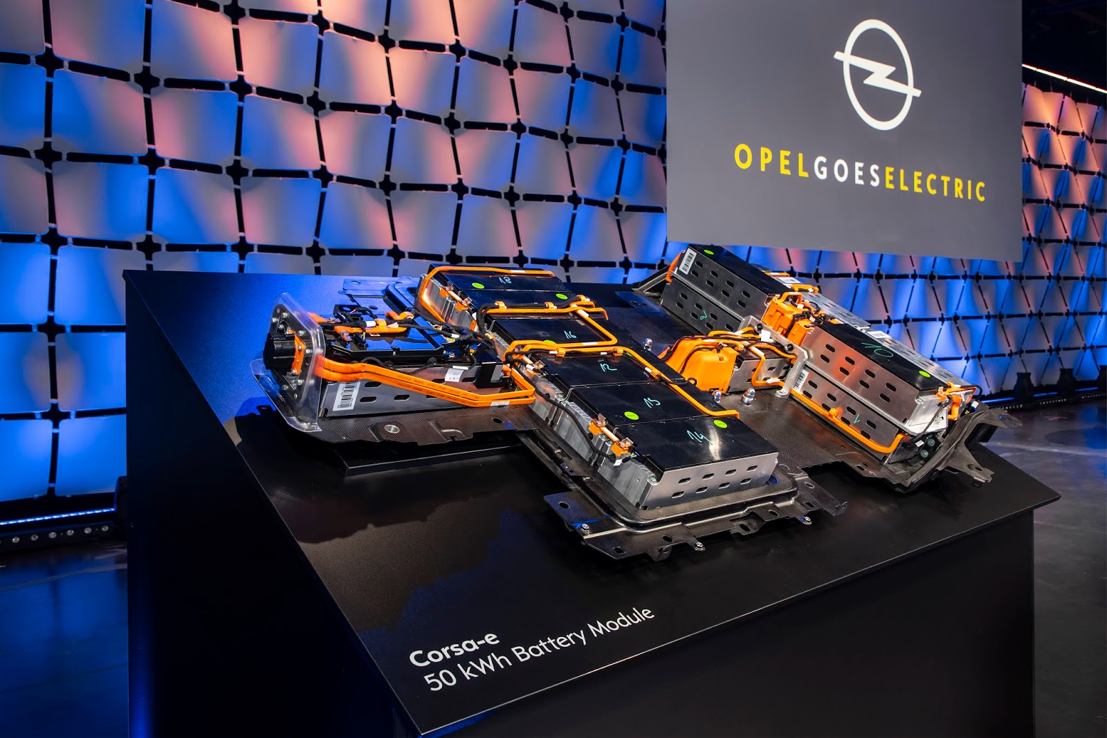 2019 Opel goes Electric Corsa e 507086 Το νέο Opel Corsa-e με αυτονομία έως 330 km και 136 ίππους