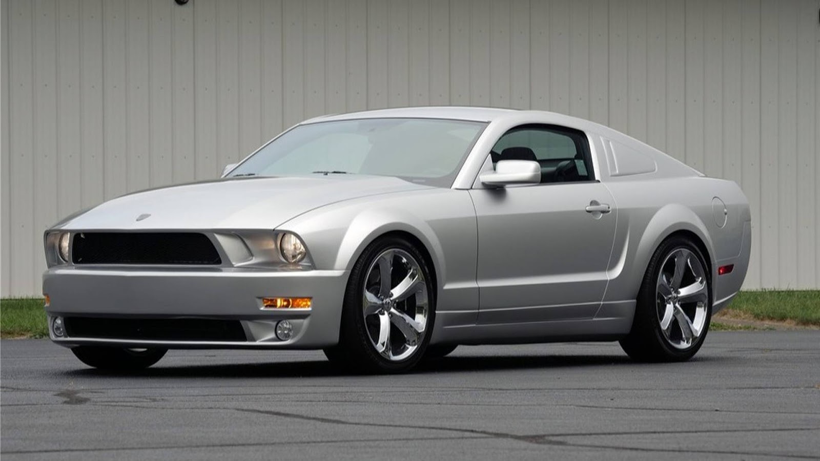 2009 ford mustang iacocca 45th anniversary edition2B2 Ο νονός της Mustang, Lee Iacocca, απεβίωσε στα 94 του