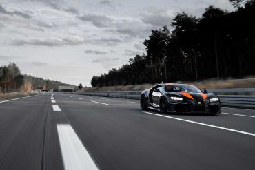 bugatti chiron sport built for top speed run Κυνηγώντας το μαγικό 500άρι