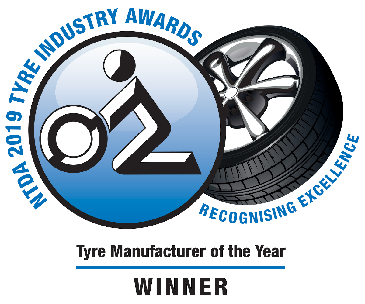 TIA Logo Tyre Manufacture Winner Outline Κατασκευαστής ελαστικών της χρονιάς η Yokohama