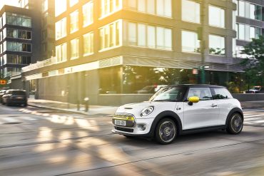 P90364168 highRes mini cooper se Πρεμιέρα για το πρώτο αμιγώς ηλεκτρικό Mini στην Αυτοκίνηση