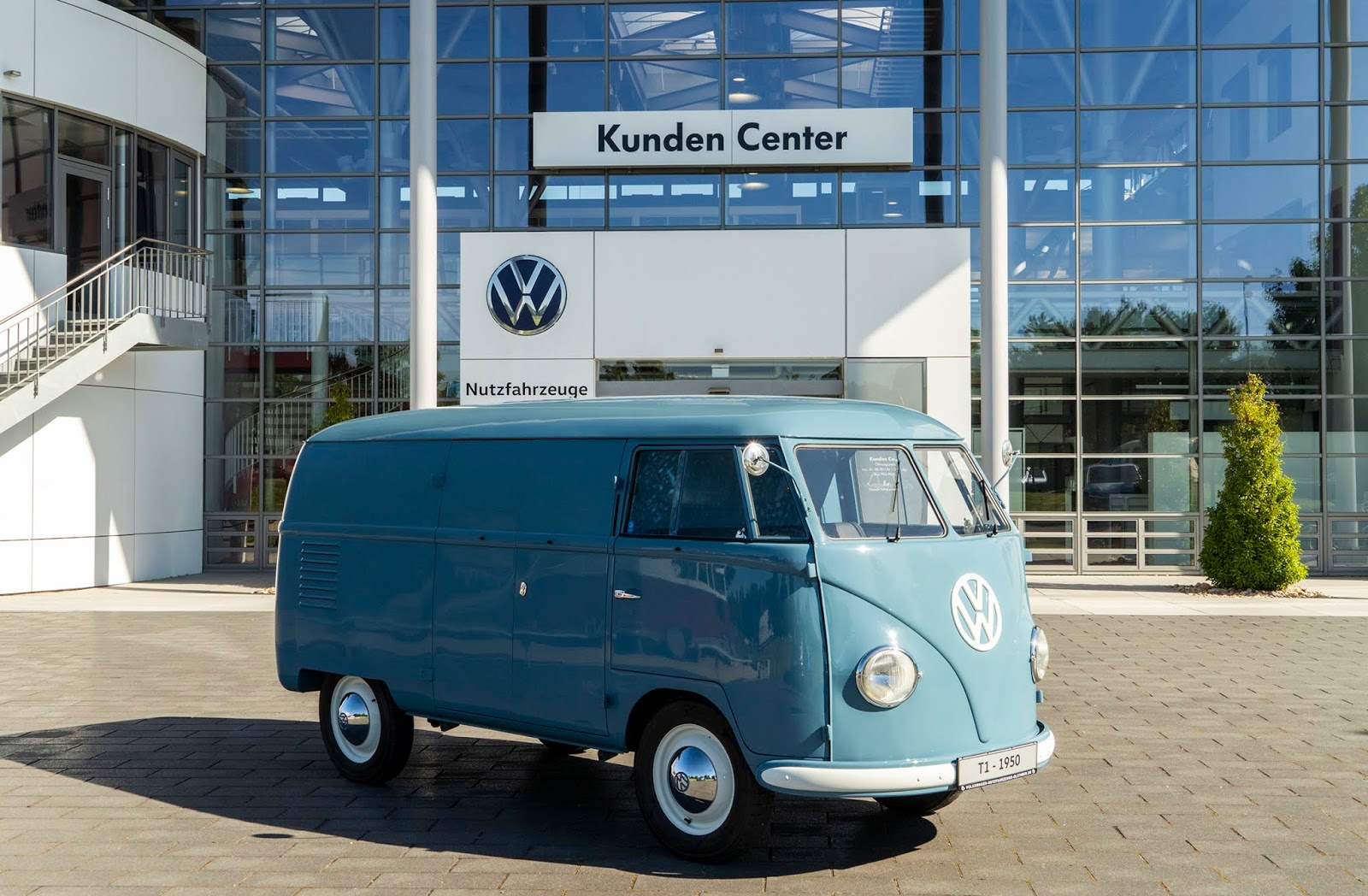 VOLKSWAGEN2BTRANSPORTER2BT12B 2BSOFIE 1 Εβδομηκοστά γενέθλια για το πιο παλιό Volkswagen Transporter