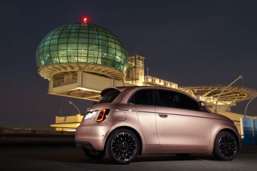 01 New2B500 New Fiat 500: Electric, advanced and with a price below 20.000* euros in Greece!