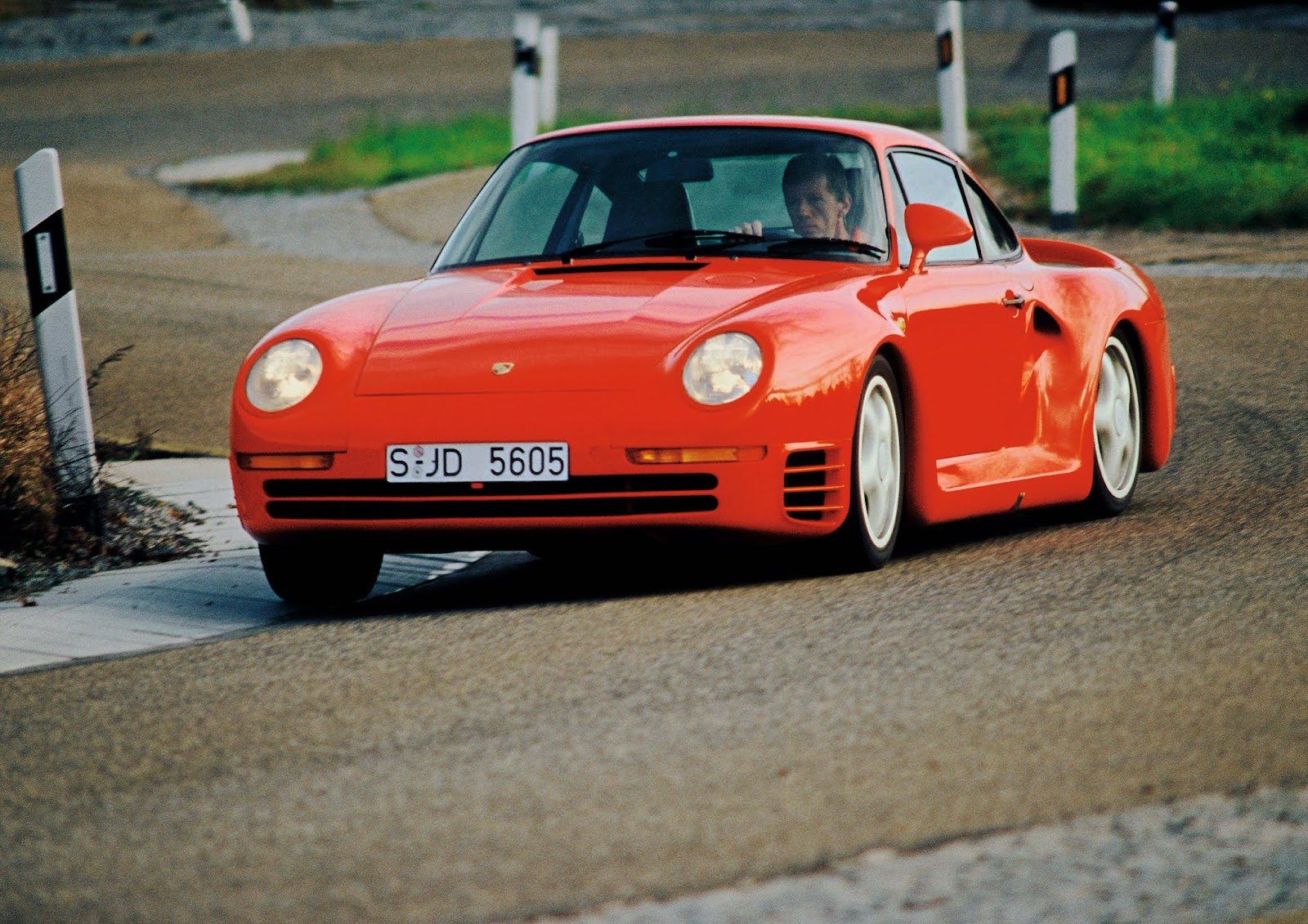 P08 0833 a4 Porsche 959 : Το πρώτο high-tech supercar