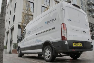 FORD HERMES 01 Ford testet Partnerschaft zwischen Smart Van und Fußgängerkurier (& Video)