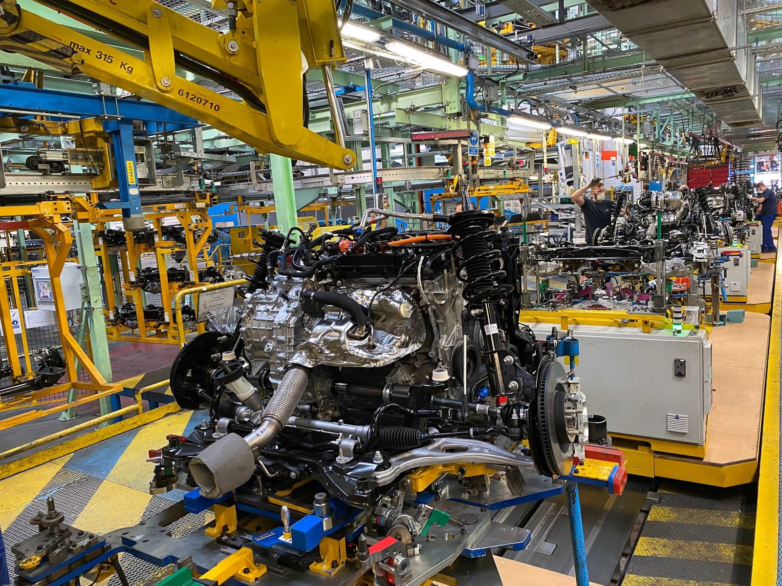 PHEV3 Ford : Νέος υβριδικός κινητήρας, αύξηση της δυναμικότητας και περαιτέρω εξέλιξη των επιβατικών μοντέλων για ένα αμιγώς ηλεκτρικό μέλλον