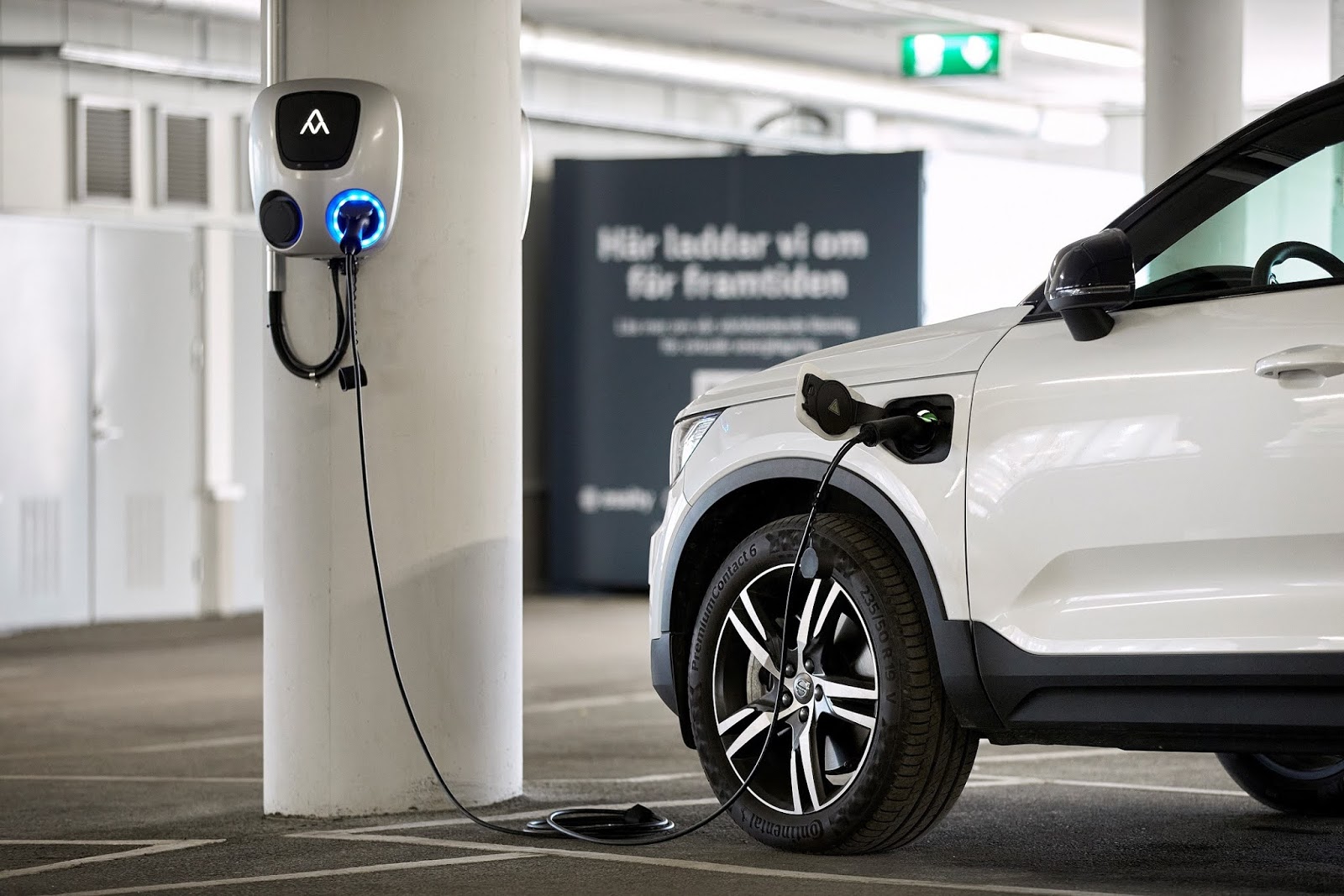 280876 Volvo Cars and BatteryLoop use car batteries for a solar powered energy 1 Volvo : Mειώνει τις εκπομπές CO2 και εφαρμόζει το κυκλικό επιχειρηματικό μοντέλο