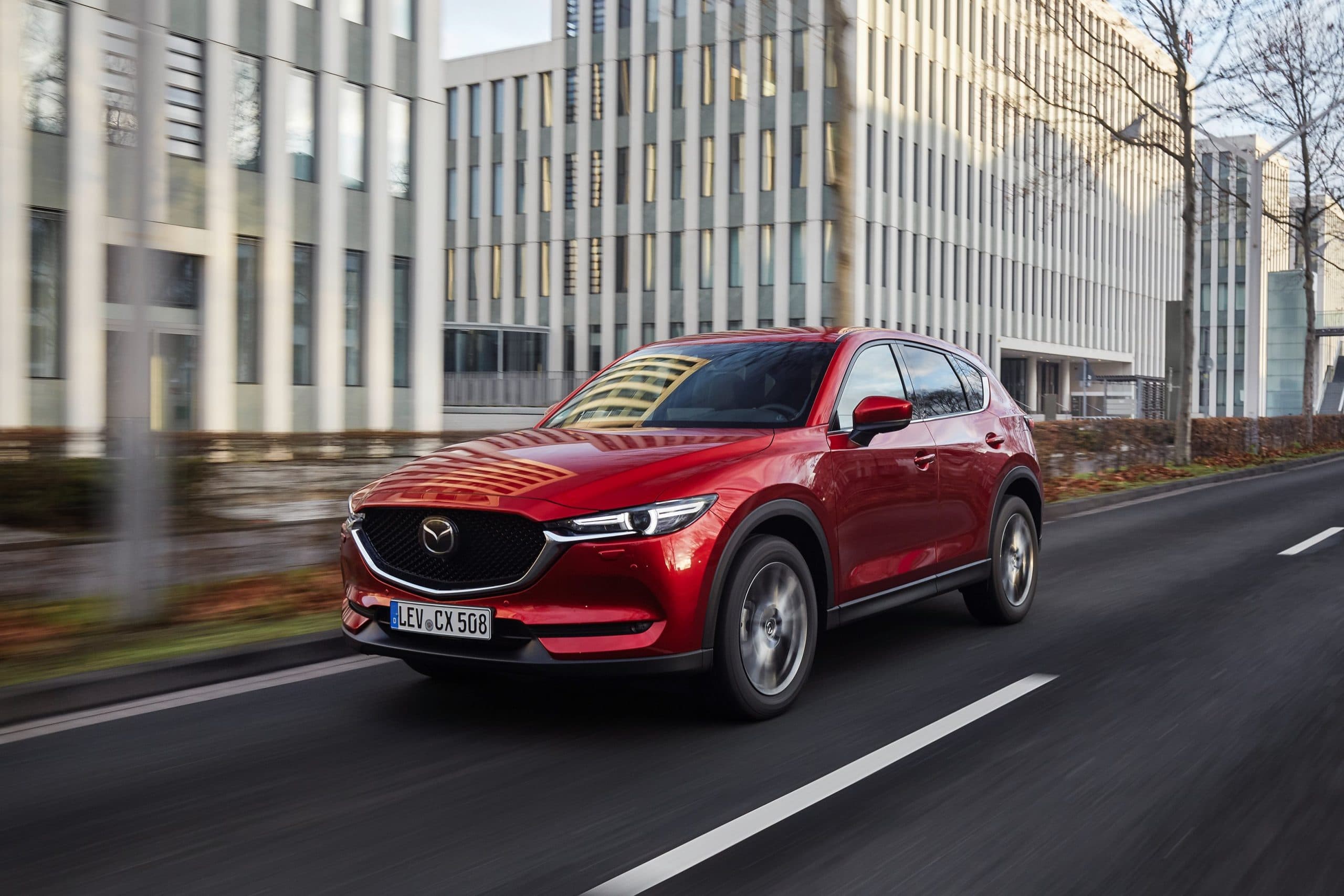 2021 Mazda CX 5 Soul Red Crystal Action 21 scaled Οι Γερμανοί διαπίστωσαν ότι το Mazda CX-5 "δε σπάει-δε χαλάει"