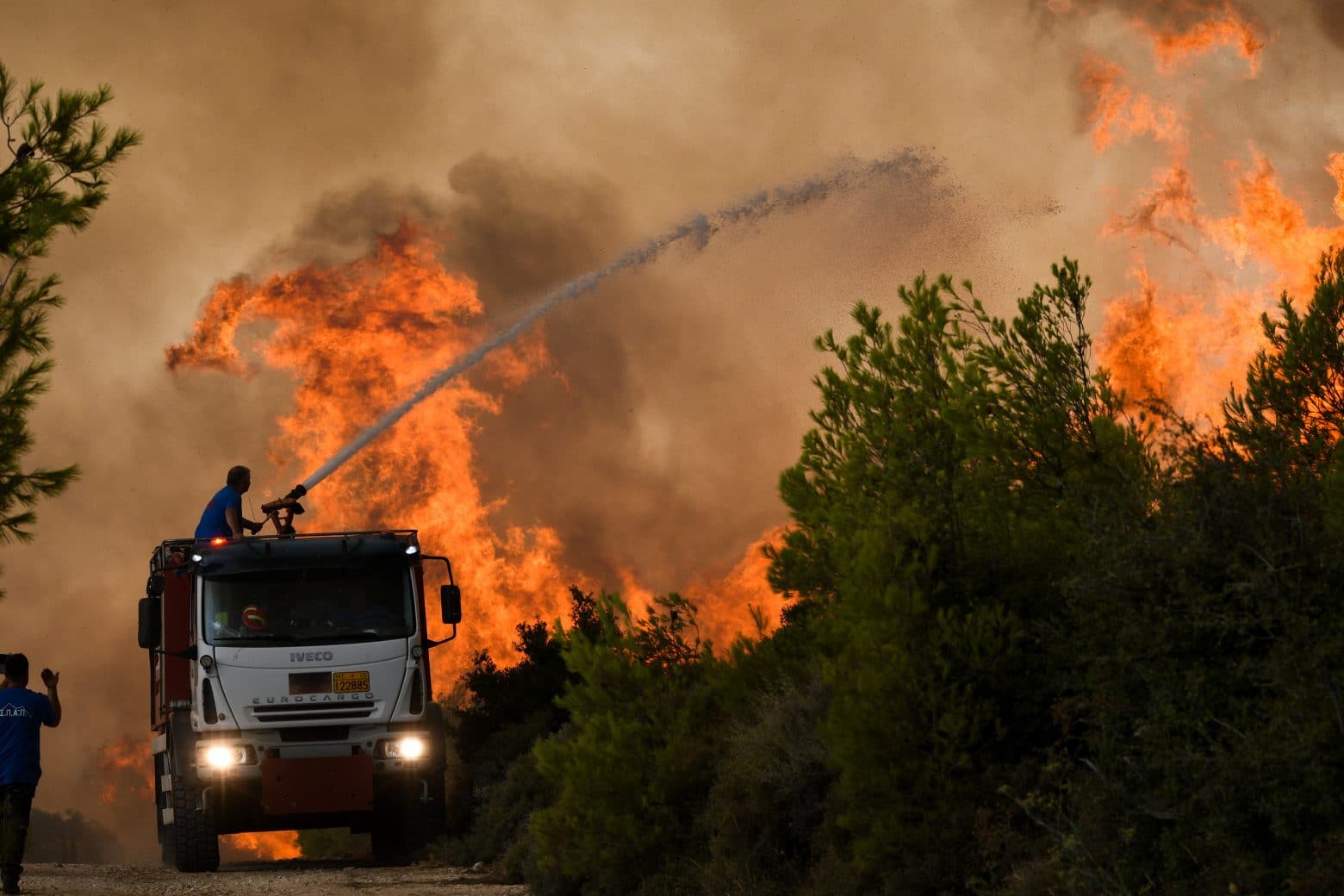 112341 Νέα οχήματα δωρίζουν στην Πυροσβεστική οι ασφαλιστικές εταιρείες