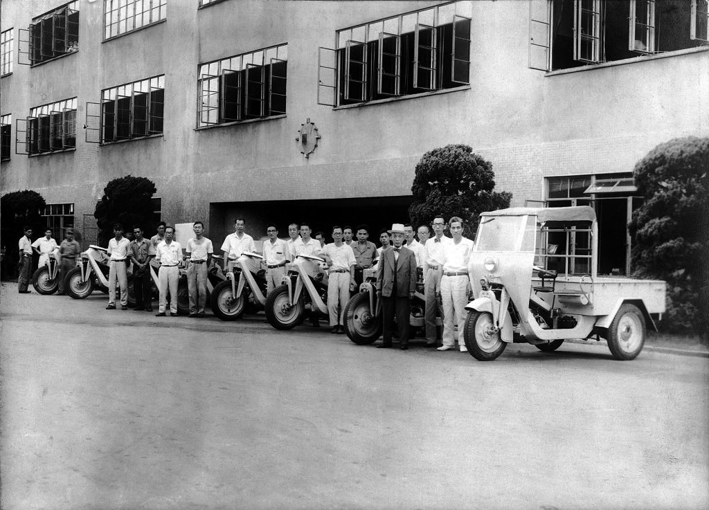 1949 Mazda Factory Πώς η Mazda αναγεννήθηκε από τις στάχτες της