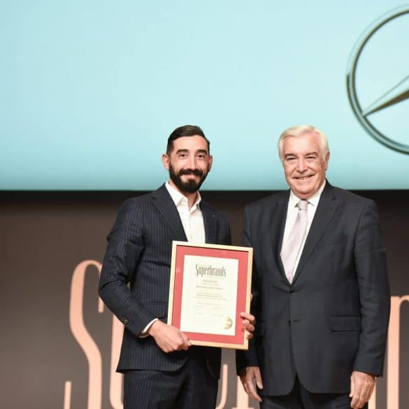 CA1 8162 b Ως Business Superbrand βραβεύτηκε η Mercedes-Benz Ελλάς