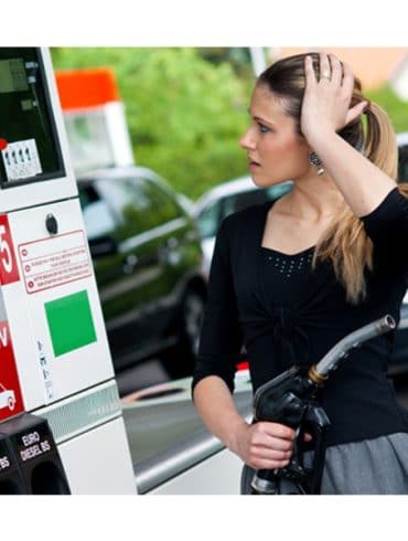 fuel Σοκ με τη βενζίνη να ξεπερνά τα 2 ευρώ το λίτρο