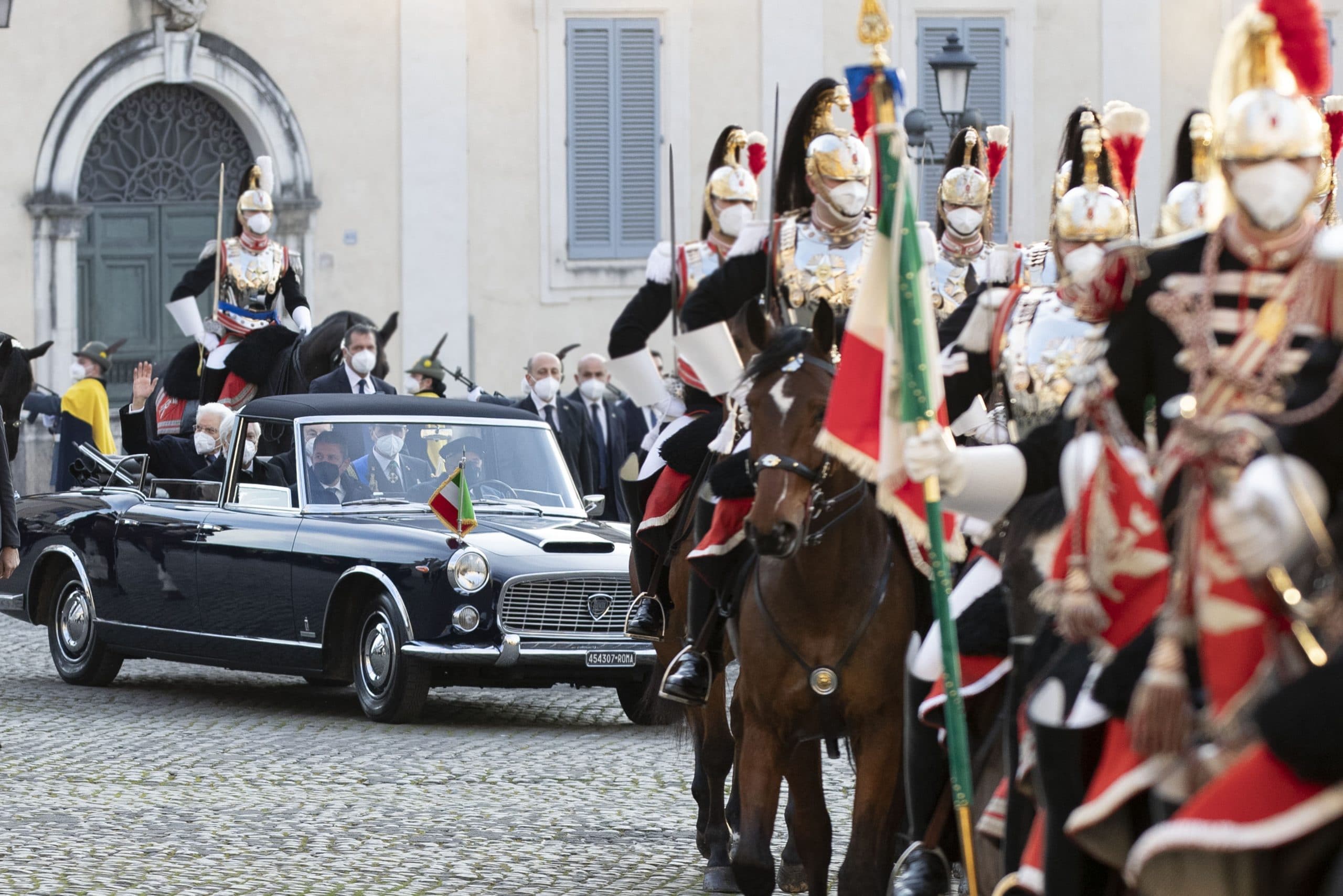 01 Lancia Flaminia Presidenziale scaled Ο Πρόεδρος της Ιταλικής Δημοκρατίας, επιστρέφει στο Palazzo del Quirinale με την Lancia Flaminia