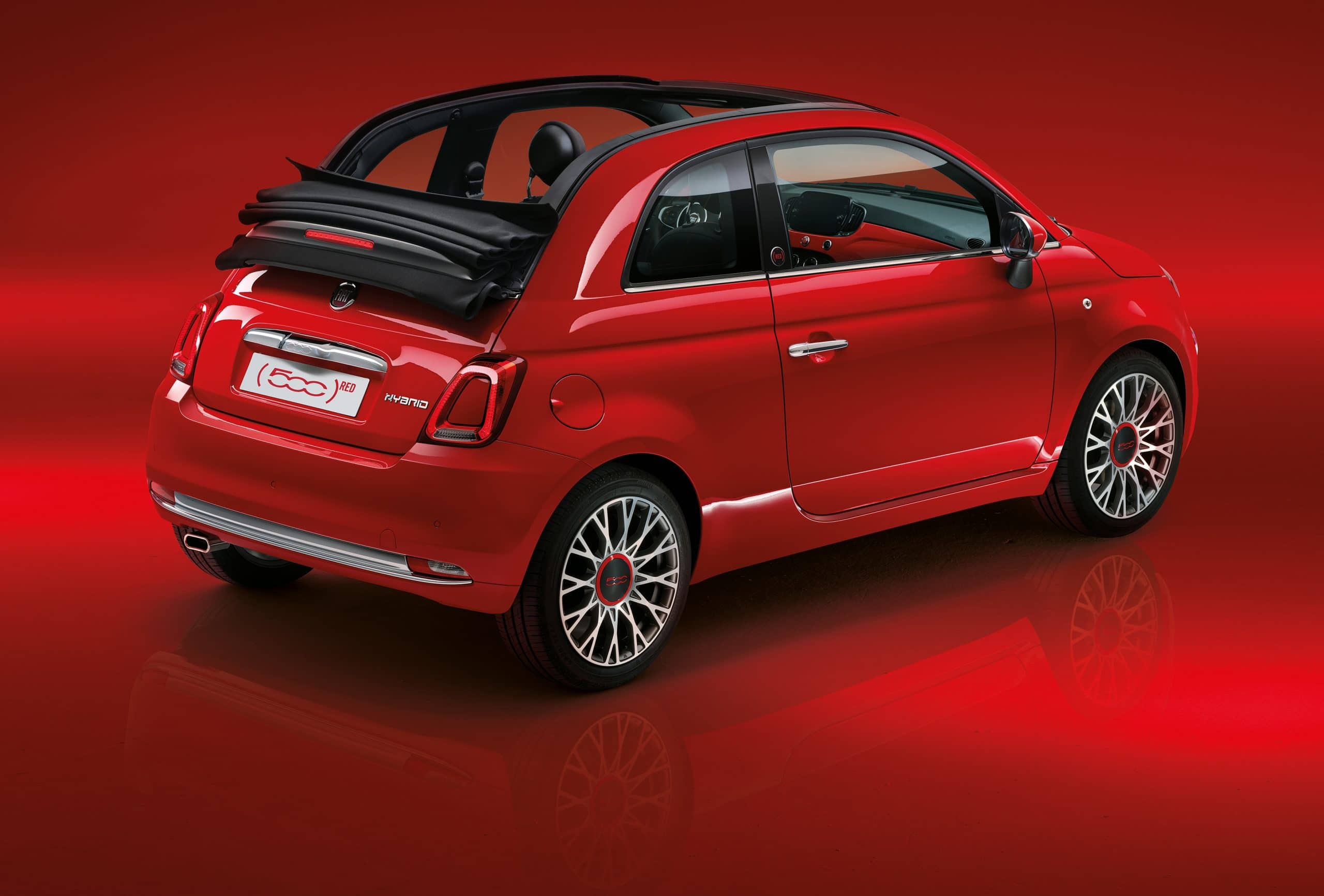 01 New 500 RED scaled FΙΑΤ 500 Hybrid : Υβριδικό με στιλ και όφελος έως 1.300 ευρώ