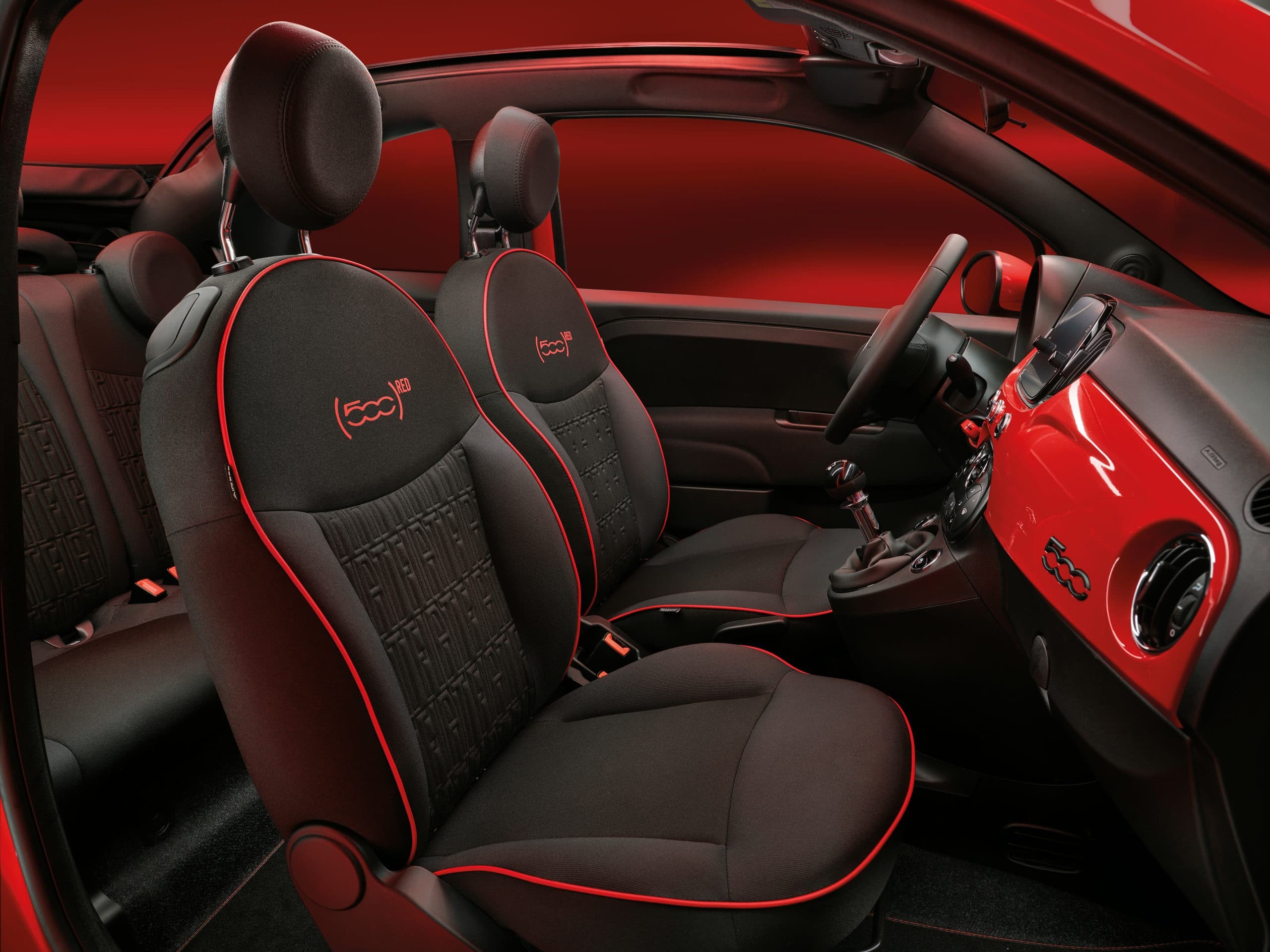 04 New 500 RED scaled FΙΑΤ 500 Hybrid : Υβριδικό με στιλ και όφελος έως 1.300 ευρώ