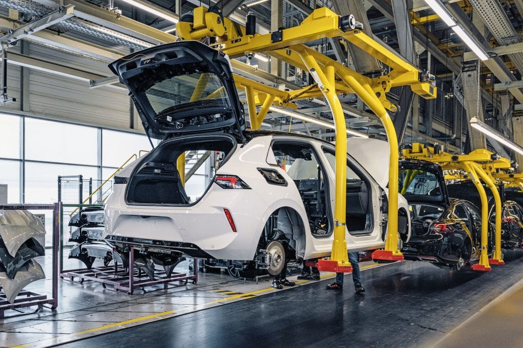 05 Opel Astra Produktion Ruesselsheim517120 Πού κατασκευάζεται η νέα γενιά του Opel Astra