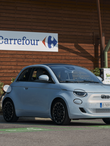 1 1 FIAT 500 Shop & Charge: Το όφελος της ηλεκτροκίνησης, σε αριθμούς