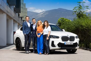 P90466716 highRes from left andreas si Το BMW Group Hellas υποστηρικτής της Καρολίνας Πελενδρίτου