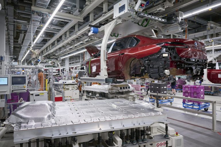 P90471010 highRes das neue bmw i7 Produkt BMW Group: gewinnt den "Automotive Lean Production Award"