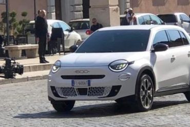 600 rome Fiat 600: Dolce Vita στην Ρώμη χωρίς καμουφλάζ