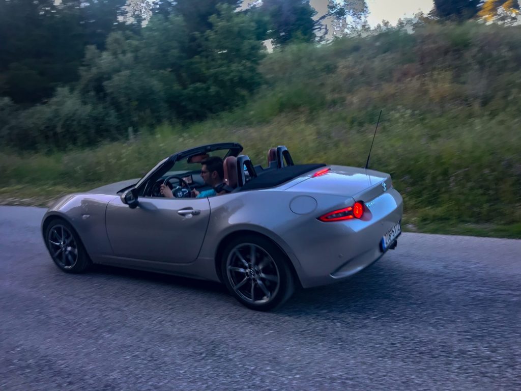 image00004 3 Οδηγούμε Mazda MX-5 SkyActiv-G 184hp 2.0: «Fun To Drive» στους ανοιχτούς ορίζοντες   