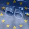 EU Combustion ban flag Η Πολωνία θα προσφύγει στο ανώτατο δικαστήριο της ΕΕ κατά της απαγόρευσης θερμικών αυτοκινήτων το 2035