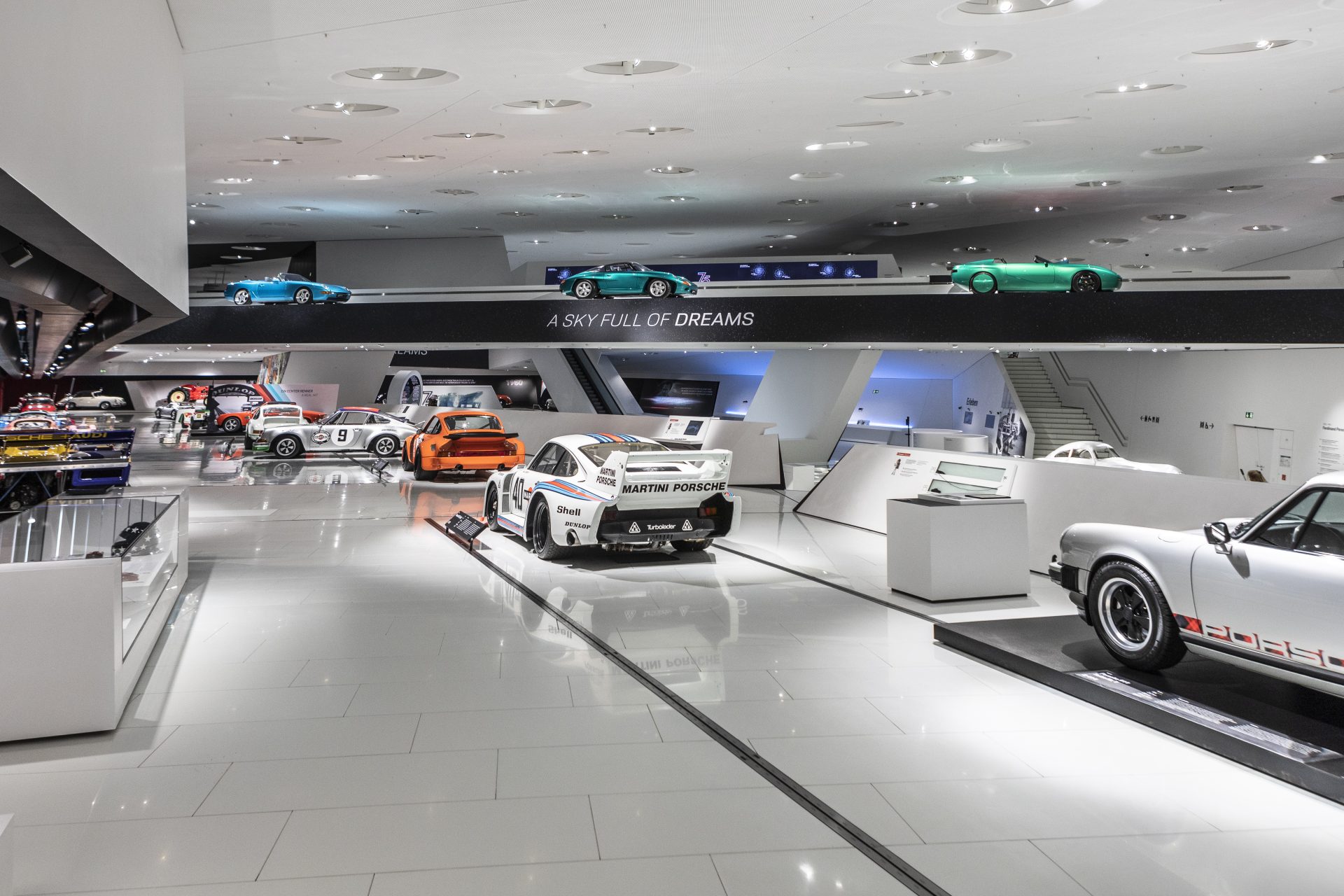 S23 1013 fine Porsche Museum: New special exhibition ‘75 Years of Porsche Sports Cars’