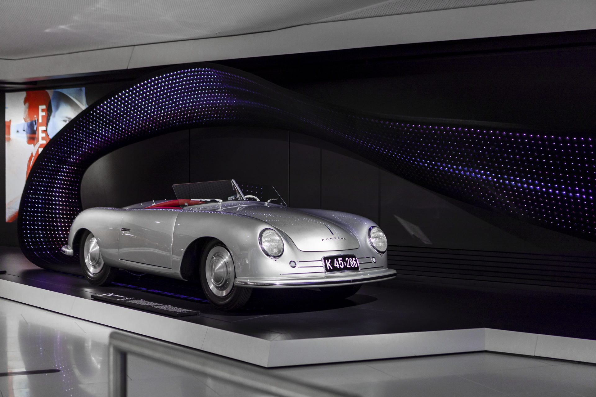 S23 1016 fine Porsche Museum: New special exhibition ‘75 Years of Porsche Sports Cars’