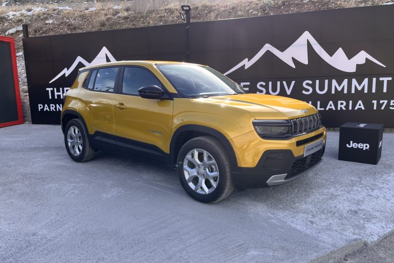 jeepavengerthesuvsummit 659522ab7ef2a Τι κάνει το Jeep Avenger στην κορυφή του Παρνασσού;