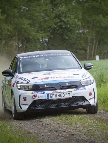 ELERallyADACOpelElectricRallyCup4 ELE Rally: Συναρπαστικές νυχτερινές διαδρομές στο ADAC Opel Electric Rally Cup