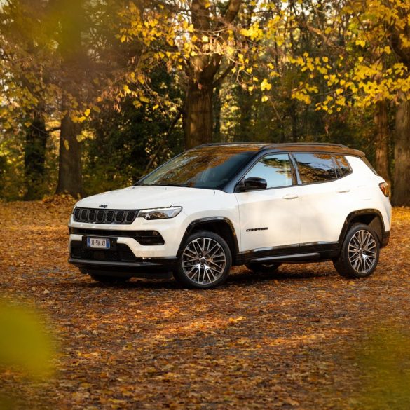 NewJeepCompassMY244 Το Ανανεωμένο Jeep Compass από €33.990 ή €296/μήνα