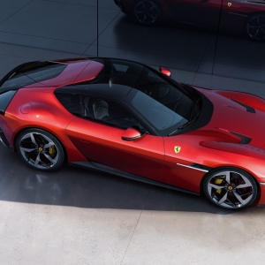 New Ferrari V12 ext 01 Design red media e1d00095 f79e 4f9e b3cf ca7ed0ec1611 Ferrari 12Cilindri